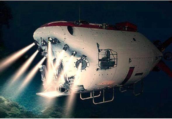 “深海一号”携“蛟龙”号在西太平洋迎春拜年！